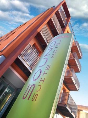 Sound Suite Hotel ริชโชเน ภายนอก รูปภาพ