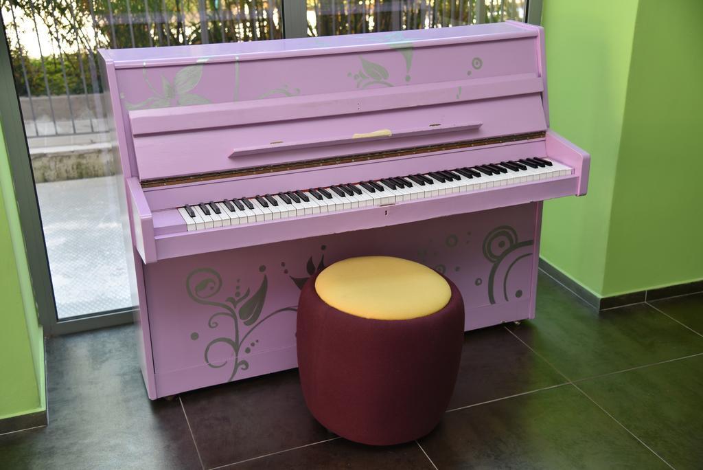 Sound Suite Hotel ริชโชเน ภายนอก รูปภาพ